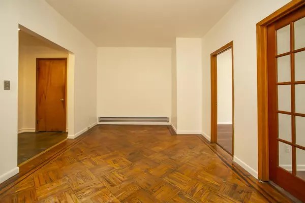 Jc West Bergen, NJ 07304,254 CLENDENNY AVE  #3