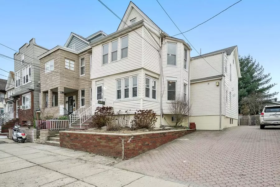 134 WEST 50TH ST, Bayonne, NJ 07002