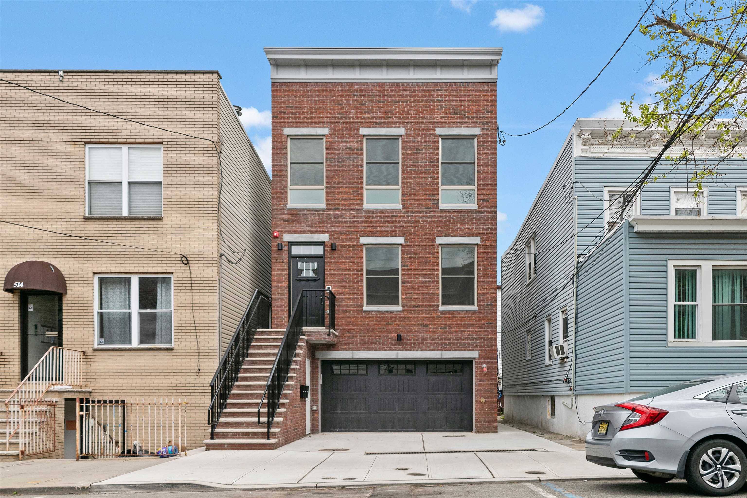 512 4TH ST  #2, Union City, NJ 07087