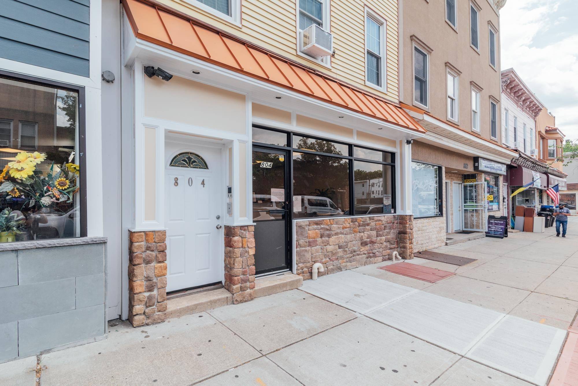 804 BROADWAY, Bayonne, NJ 07002