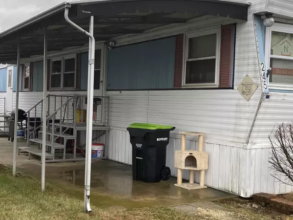 Hazlet Township, NJ 07730,245 LANE C