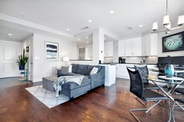 Weehawken, NJ 07086,600 HARBOR BLVD  #1021