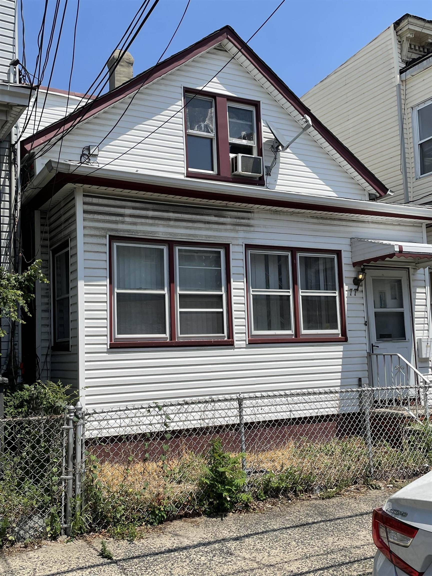 77 WEST 19TH ST, Bayonne, NJ 07002