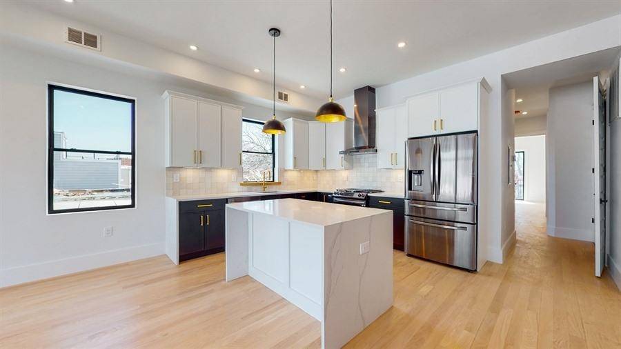 Jc Heights, NJ 07307,35 PROSPECT ST  #2