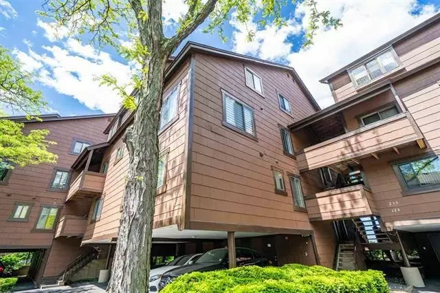 219 SANDCASTLE KEY, Secaucus, NJ 07094