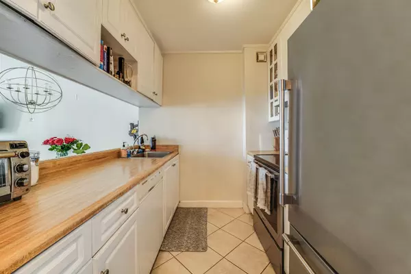 Union City, NJ 07087,380 MOUNTAIN RD  #905