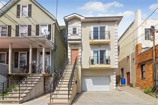 324 69TH ST, Guttenberg, NJ 07093