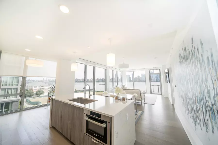 9 AVENUE AT PORT IMPERIAL #606, West New York, NJ 07093