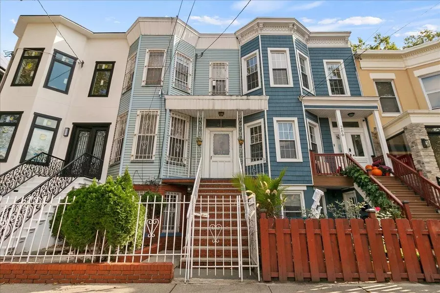 268 PACIFIC AVE, Jc Bergen-lafayett, NJ 07304