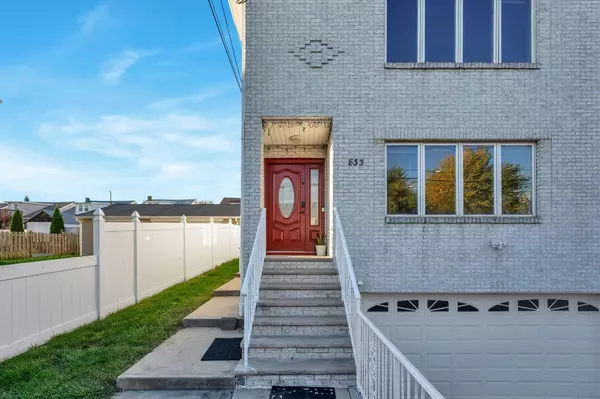 Secaucus, NJ 07094,833 2ND ST