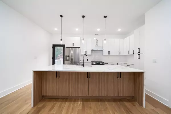 Jc Bergen-lafayett, NJ 07304,270 PACIFIC AVE