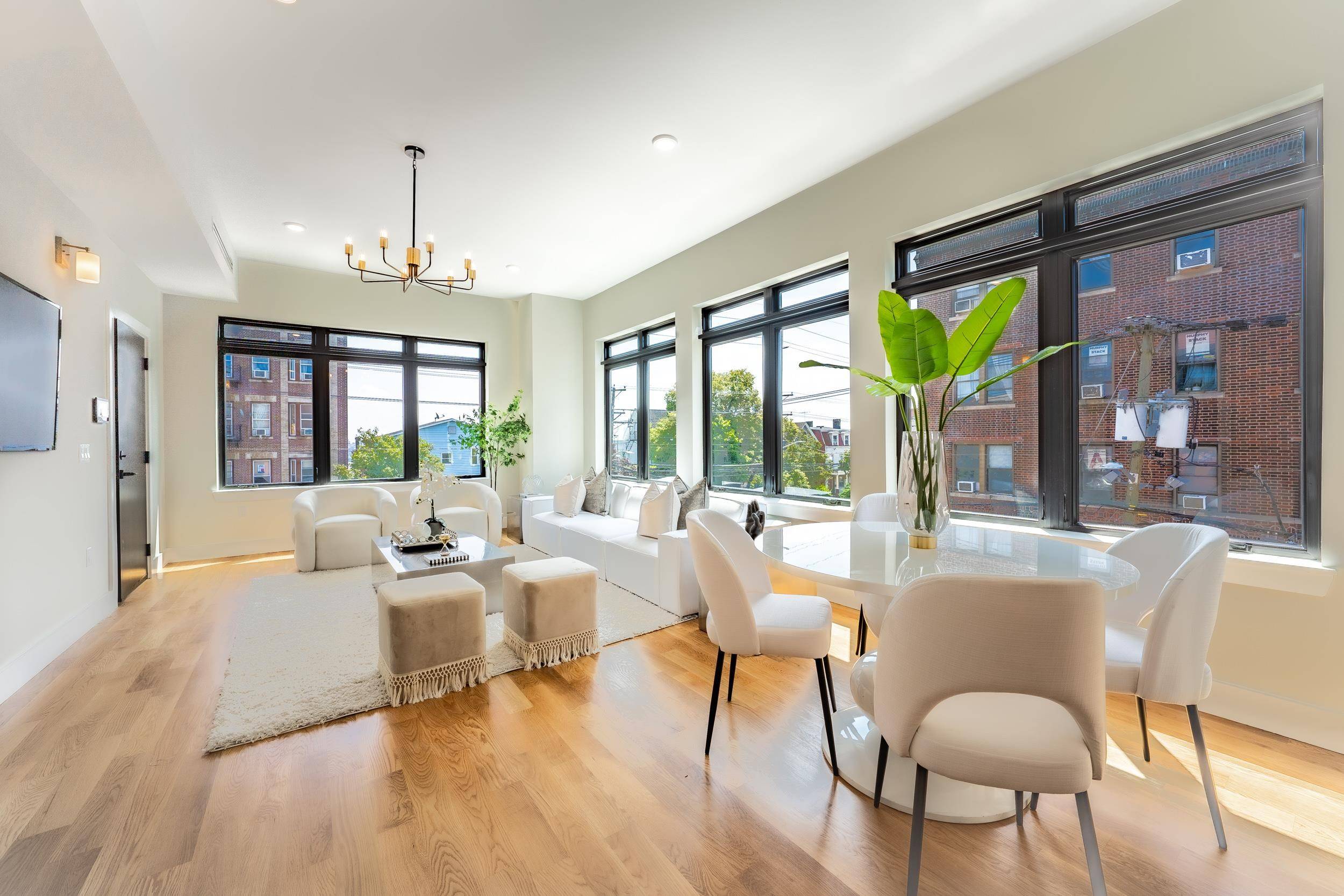 Union City, NJ 07087,1301 PALISADE AVE  #1A