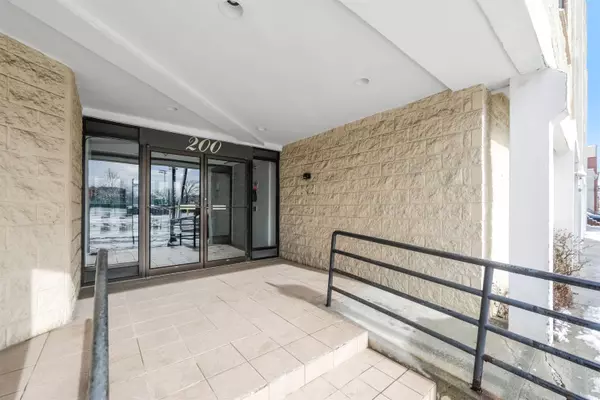 Union City, NJ 07087,200 PATERSON PLANK RD  #304