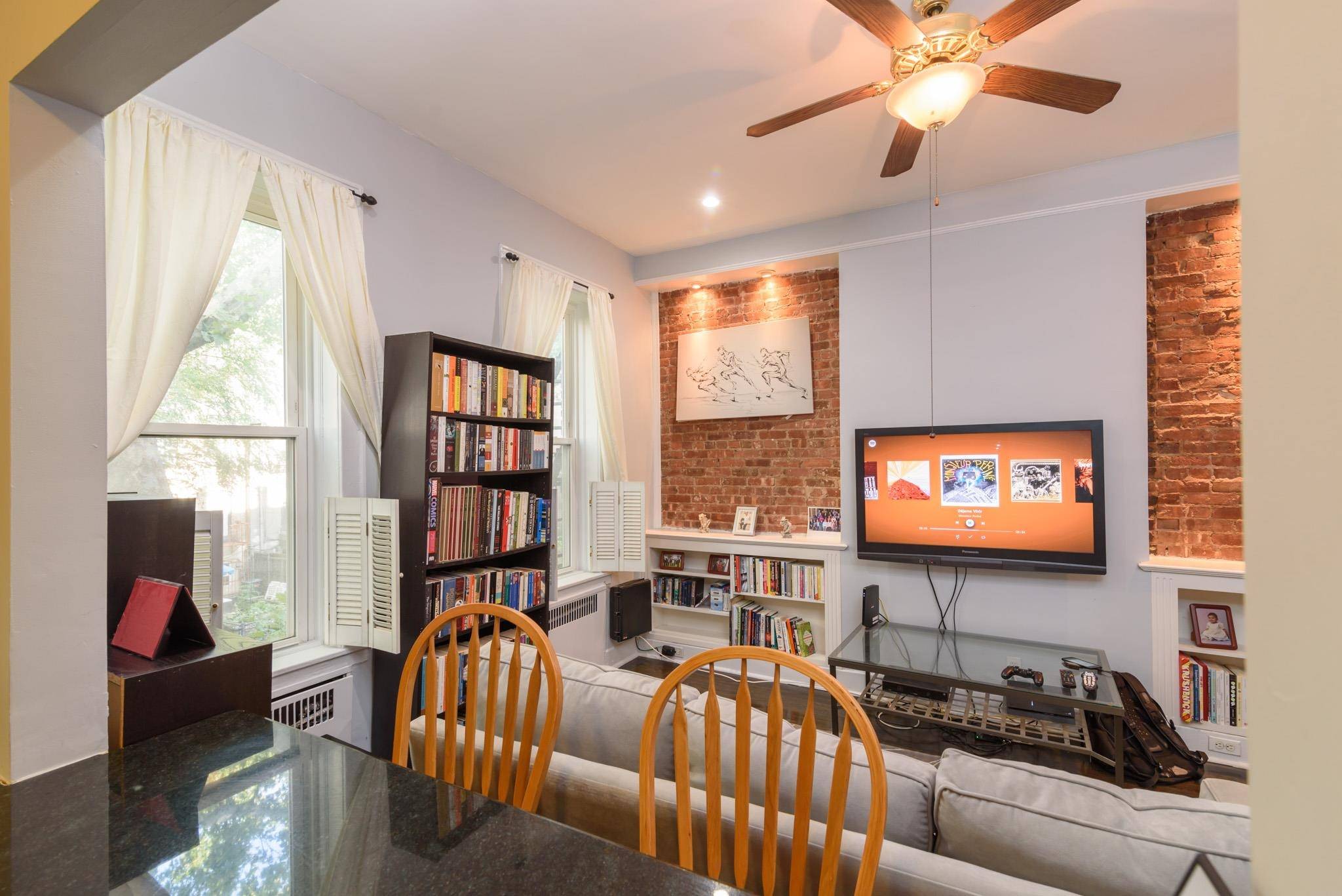 Hoboken, NJ 07030,1027 WASHINGTON ST  #2R