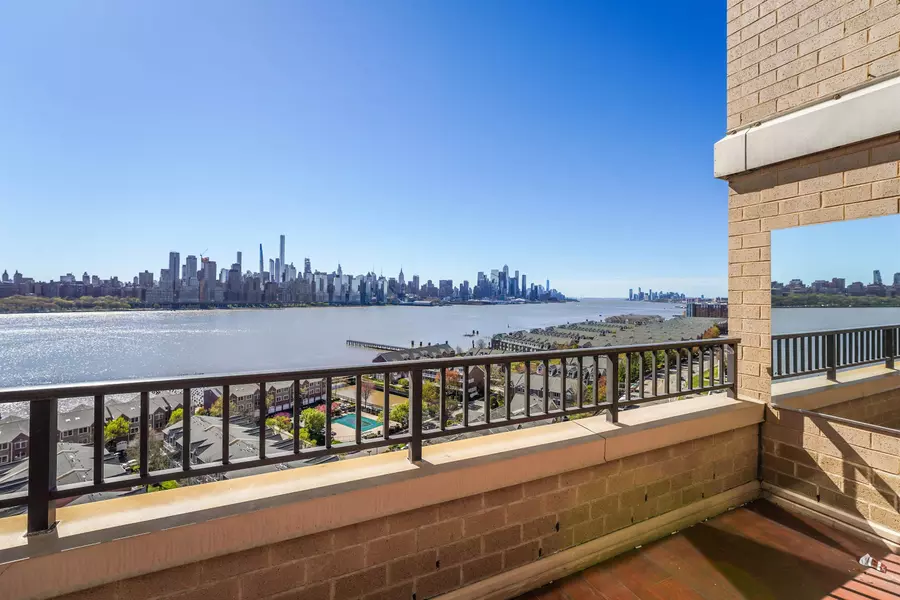 7002 BLVD EAST  #17D, Guttenberg, NJ 07093