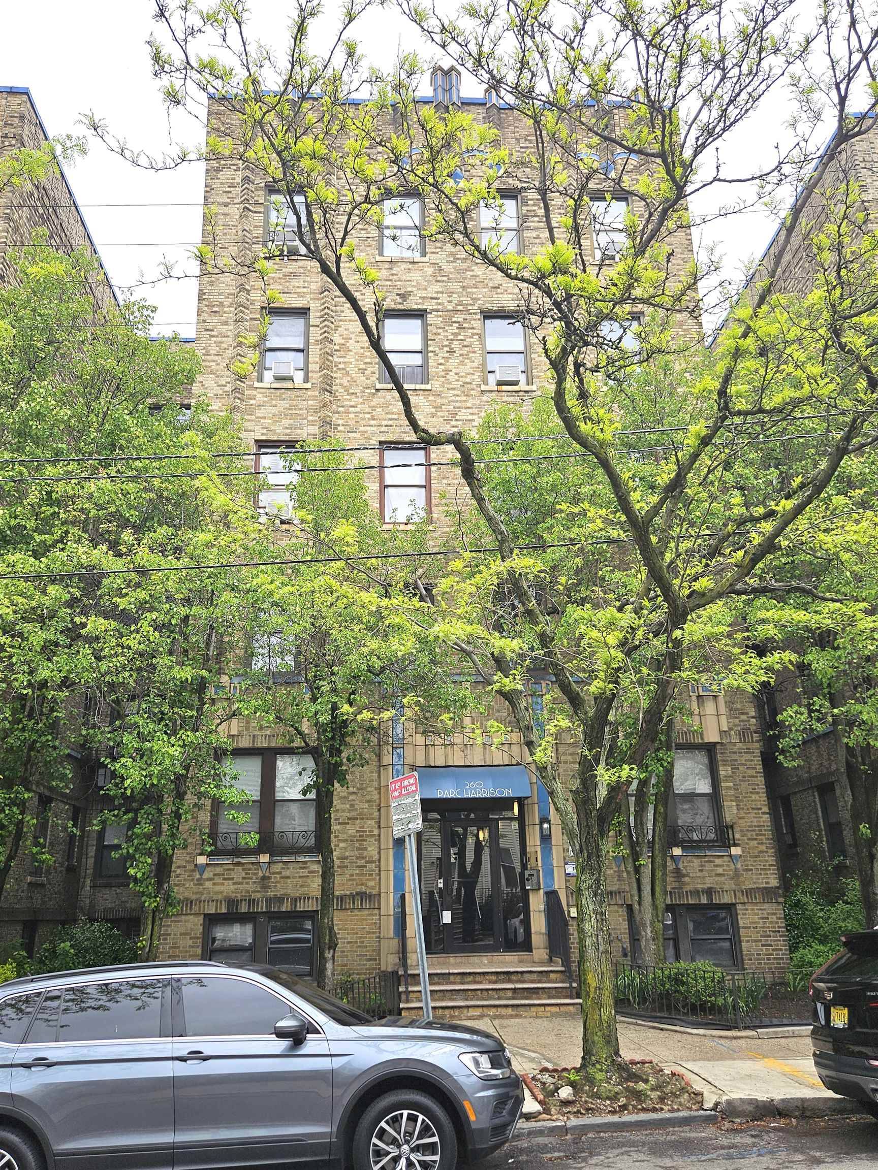 260 HARRISON AVE  #401, Jc Journal Square, NJ 07304