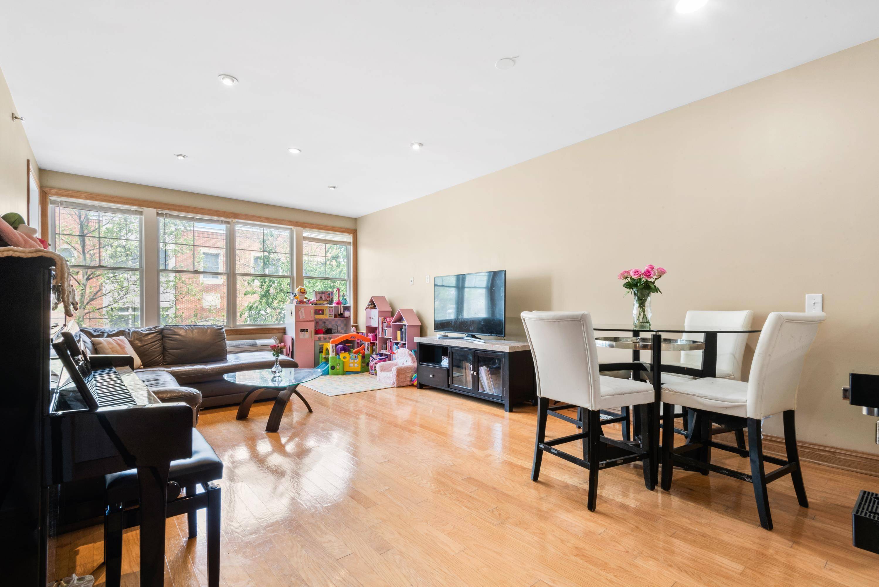 40 CONSTITUTION WAY  #207, Jc Greenville, NJ 07305