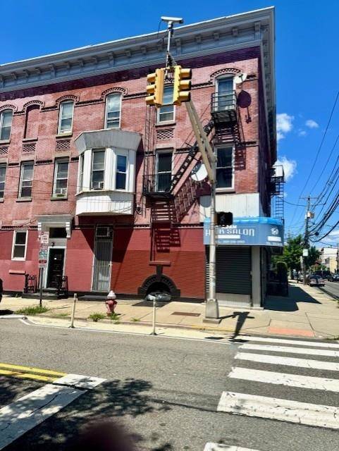 Jc Heights, NJ 07307-0000,929 SUMMIT AVE