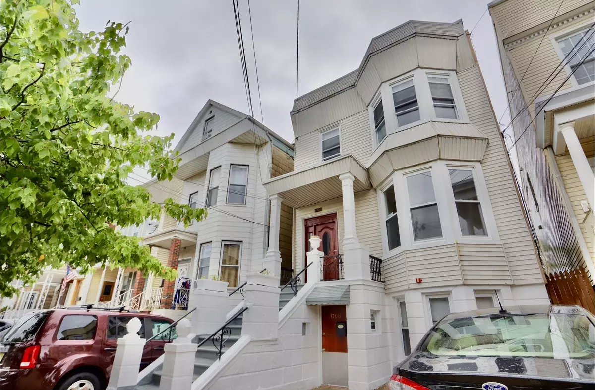 Union City, NJ 07087,1708 CENTRAL AVE