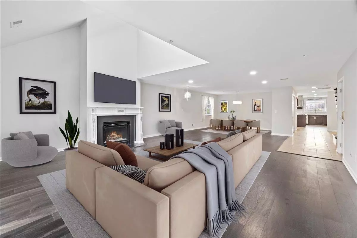 North Bergen, NJ 07047,15 RIVERVIEW CIRCLE  #B