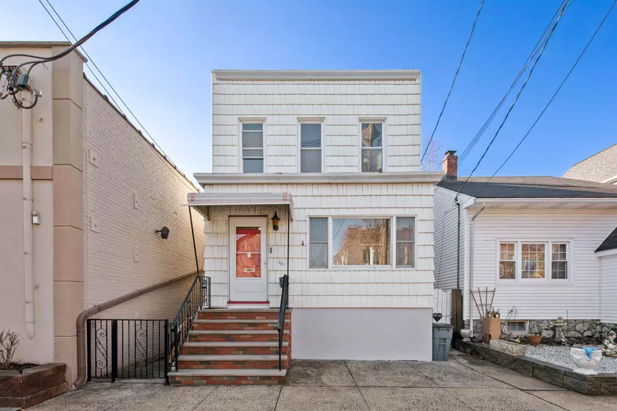 127 CENTRE AVE, Secaucus, NJ 07094