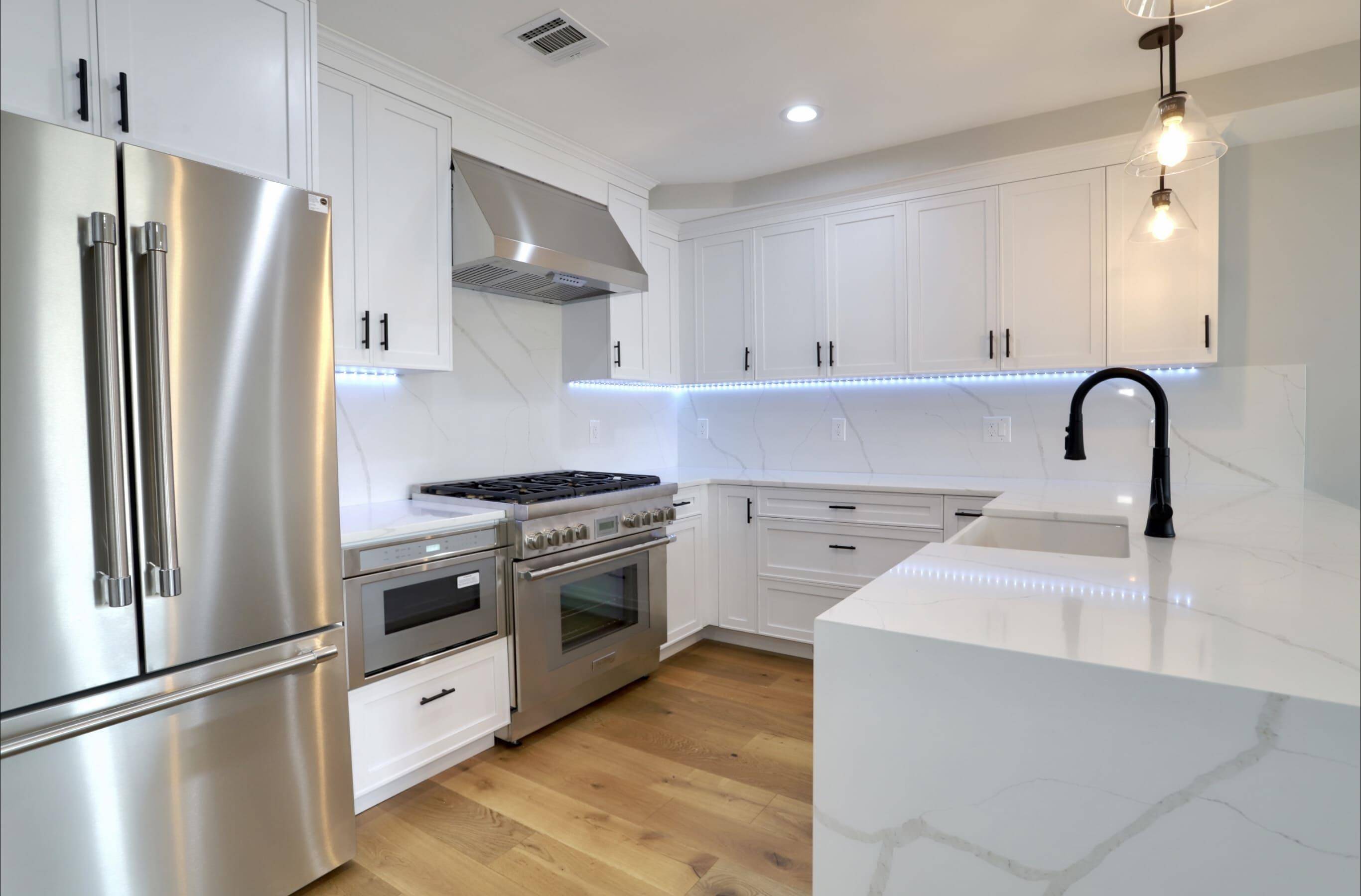 Hoboken, NJ 07030,407 WASHINGTON ST  #2