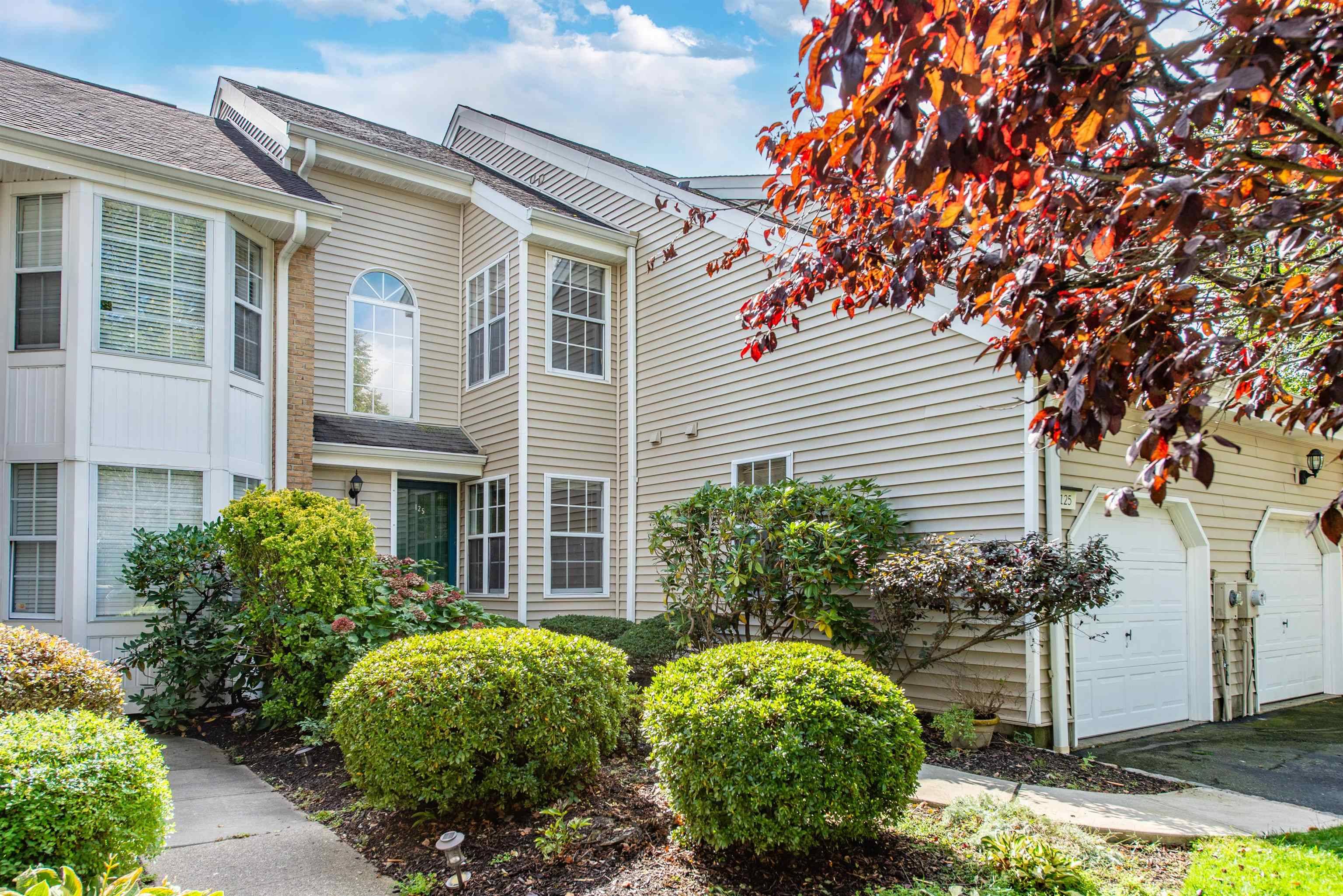 125 COCCIO DR, Montclair, NJ 07052-4121
