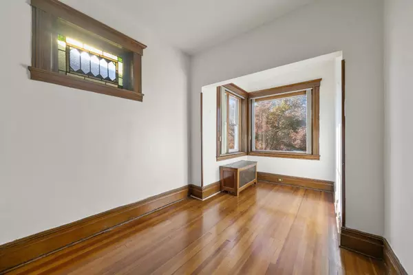 North Bergen, NJ 07047,1004 79TH ST