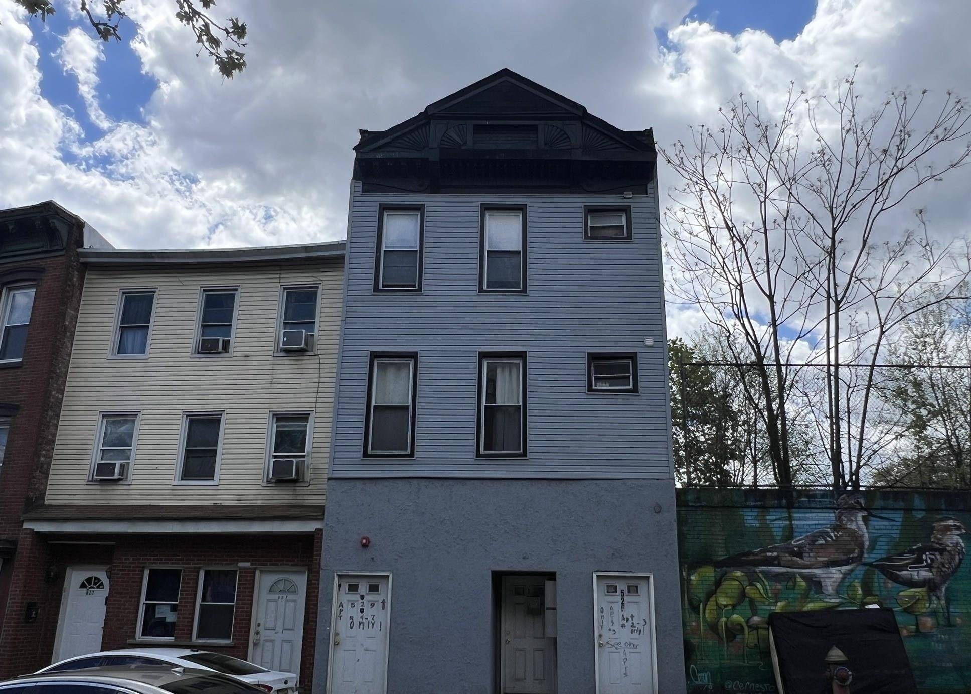 529 COMMUNIPAW AVE, Jc Bergen-lafayett, NJ 07304