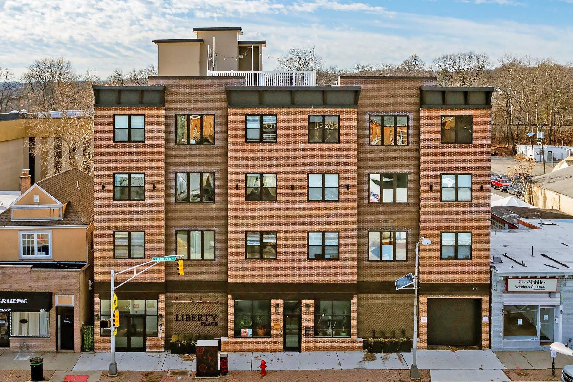 Bloomfield, NJ 07003,660 BLOOMFIELD AVE  #402