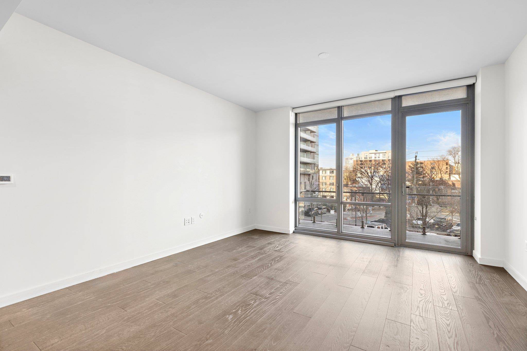 Cliffside Park, NJ 07010,320 ADOLPHUS AVE  #318