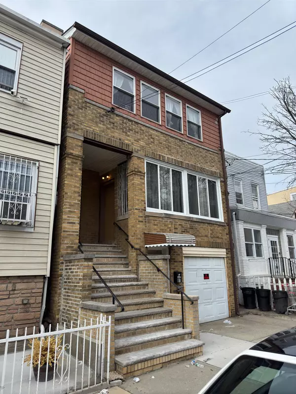 West New York, NJ 07093,6109 MADISON ST