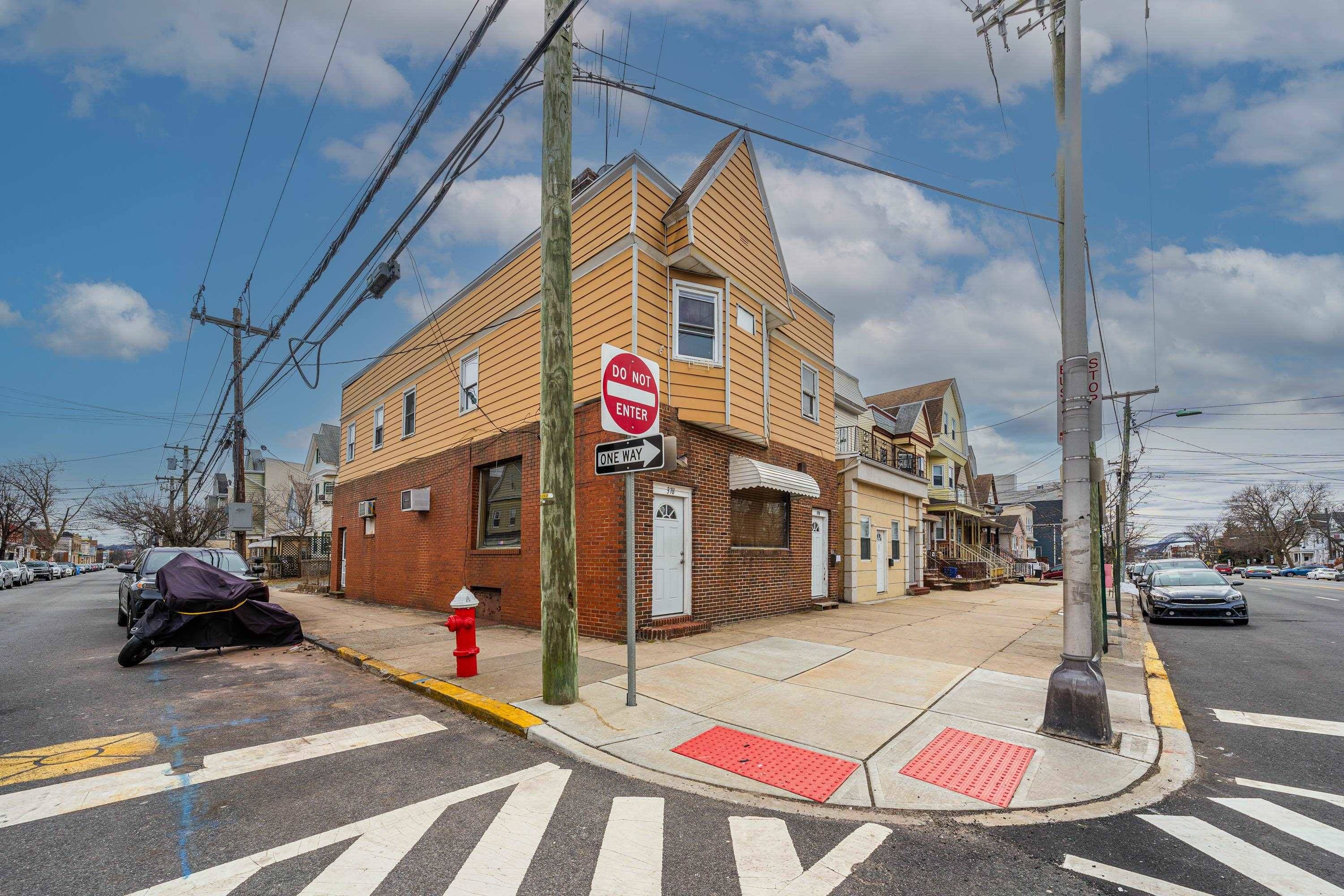 Bayonne, NJ 07002,378 AVENUE C