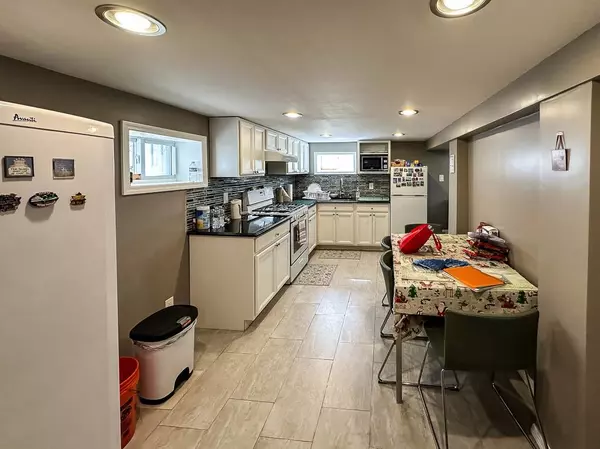 Jc West Bergen, NJ 07305,307 STEGMAN PARKWAY