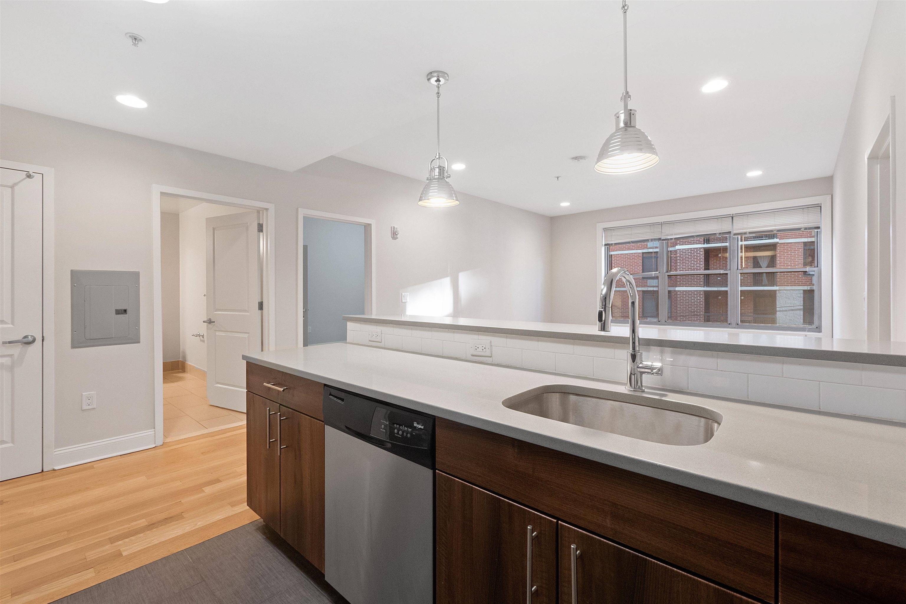 Hoboken, NJ 07030,100 MARSHALL ST  #515