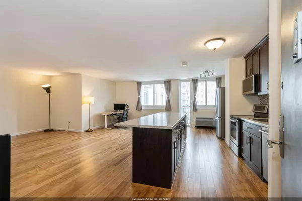 Union City, NJ 07087,100 MANHATTAN AVE  #1912