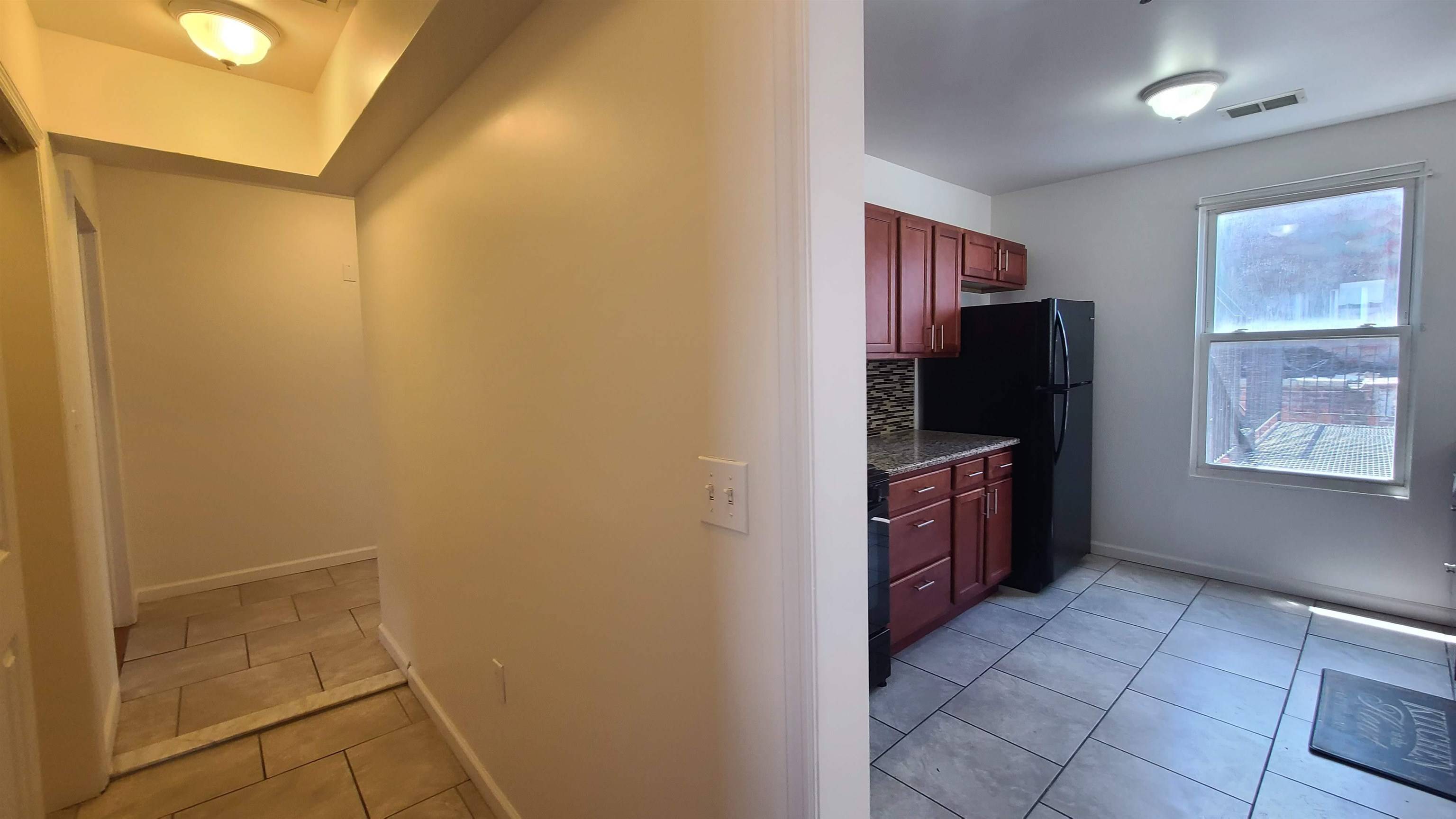 Union City, NJ 07087,3714 KENNEDY BLVD  #3