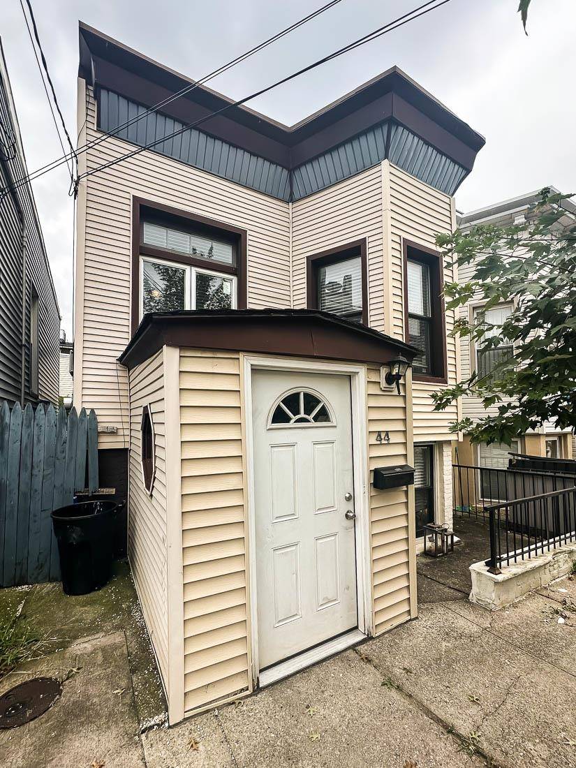 Jc Heights, NJ 07307-0000,44 PIERCE AVE