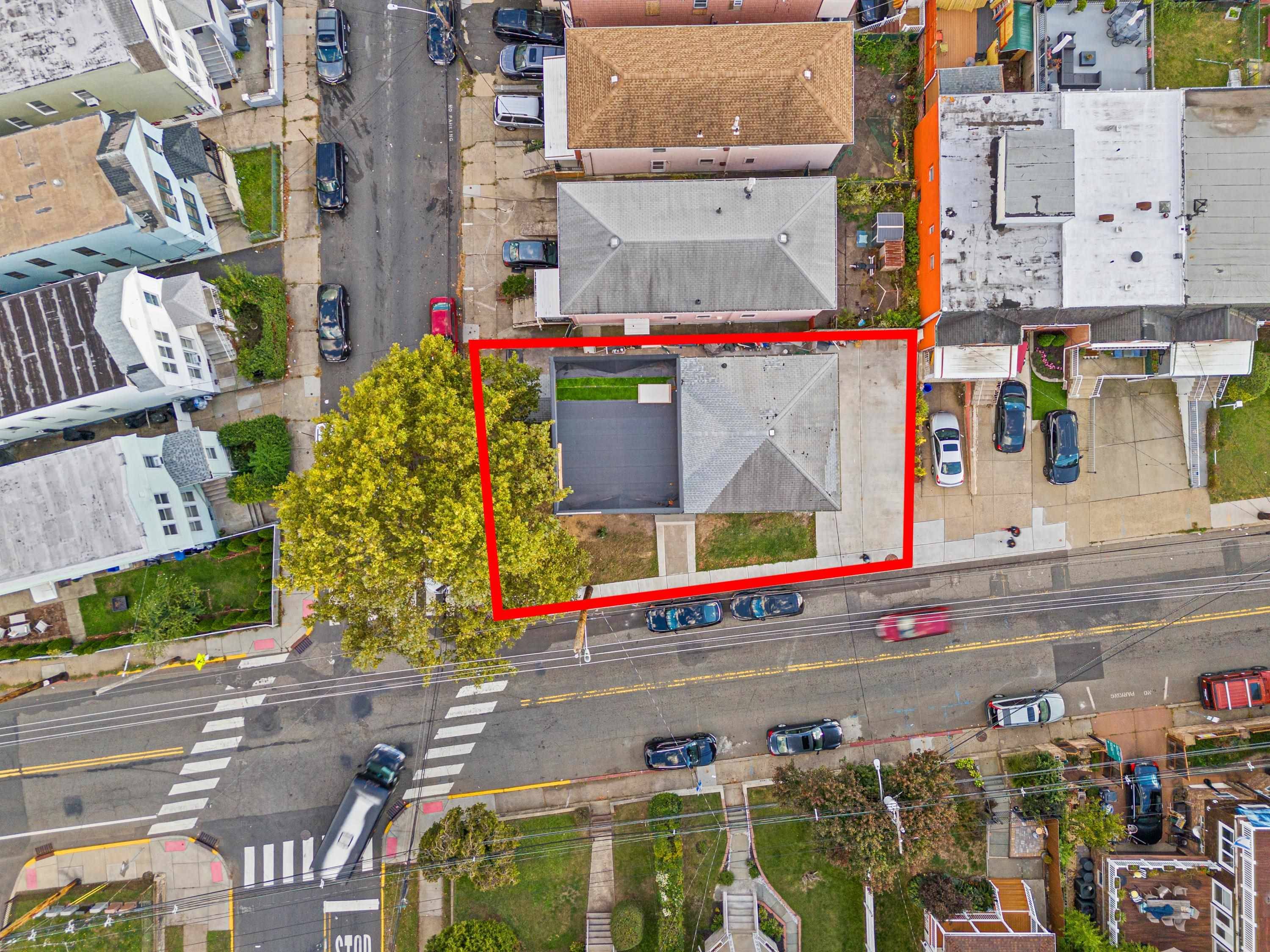 Jc Greenville, NJ 07305,312 GARFIELD AVE  #1