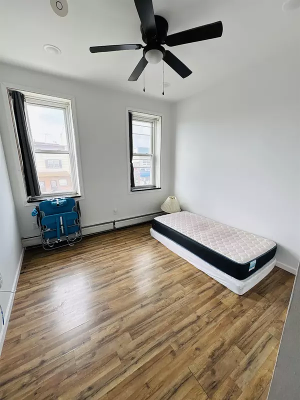 Bayonne, NJ 07002,482 AVENUE C  ##1