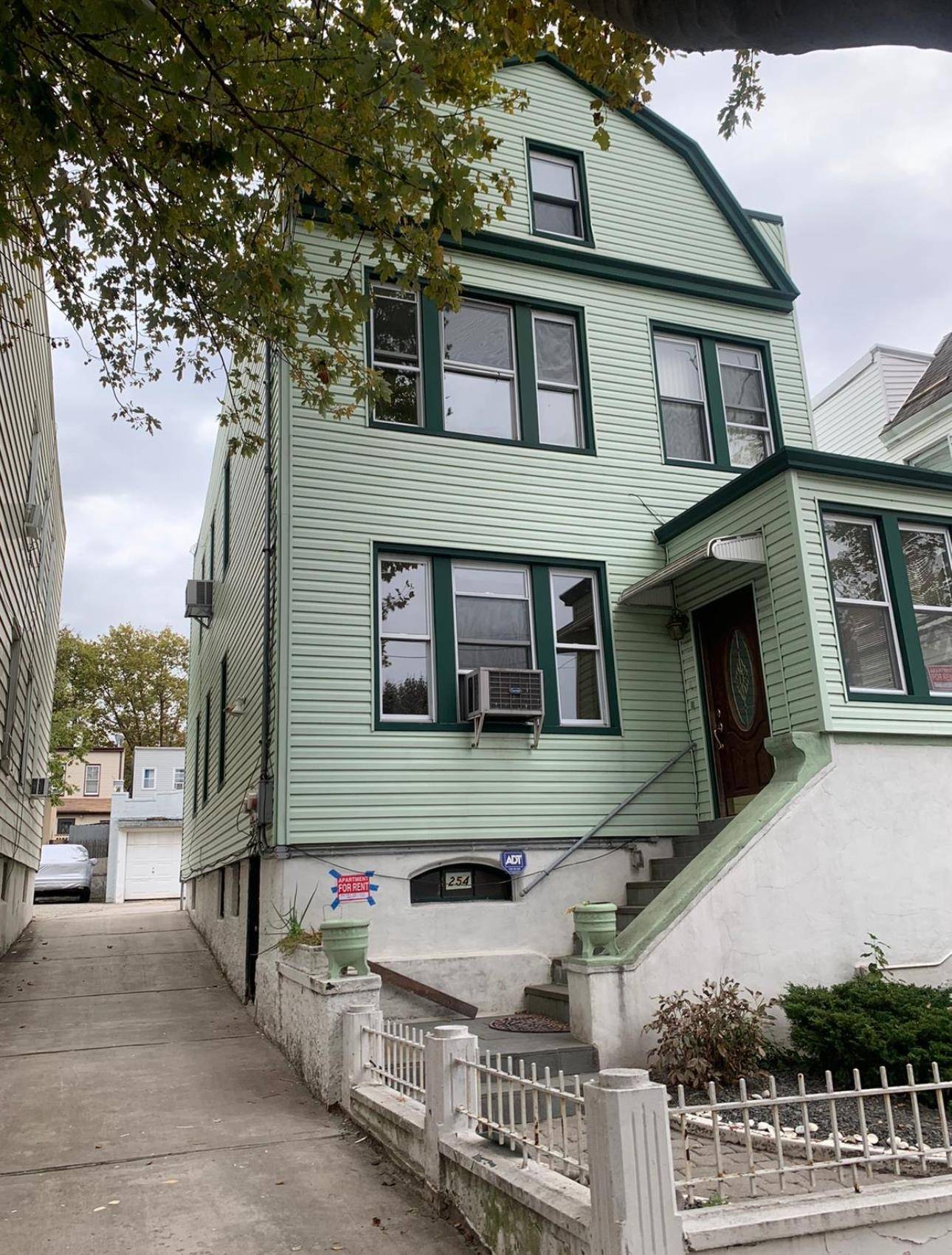 254 COLUMBIA AVE  #2, Jc Heights, NJ 07307-0906