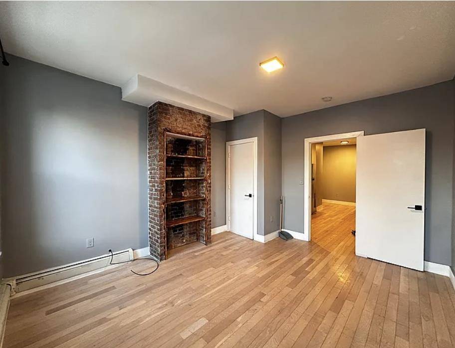 Jc Bergen-lafayett, NJ 07304,335 WHITON ST  #2L