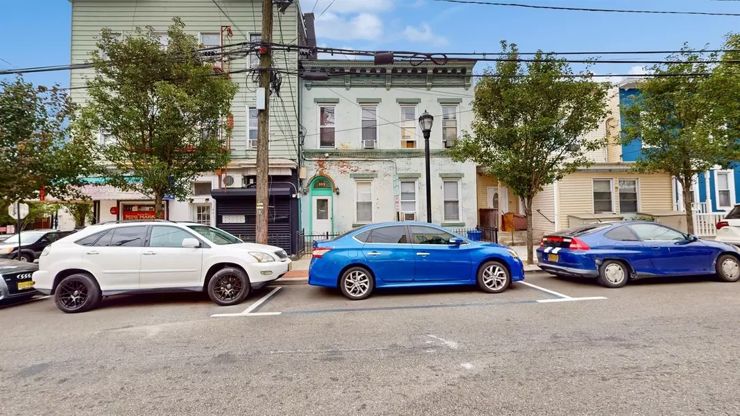 603 11TH ST, Union City, NJ 07087