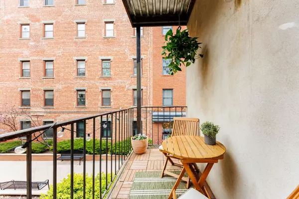 Jc Downtown, NJ 07302,343 VARICK ST  #2A