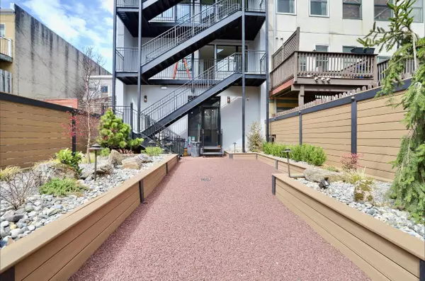 Hoboken, NJ 07030,557 1ST ST