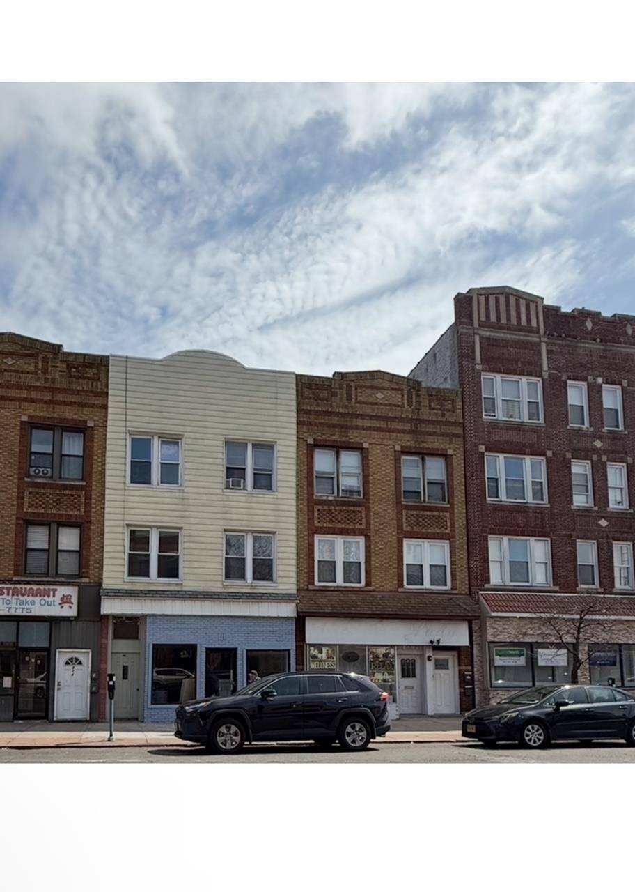872 BROADWAY #APT1, Bayonne, NJ 07002