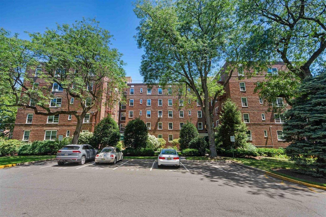 8700 BLVD EAST  #4C, North Bergen, NJ 07047