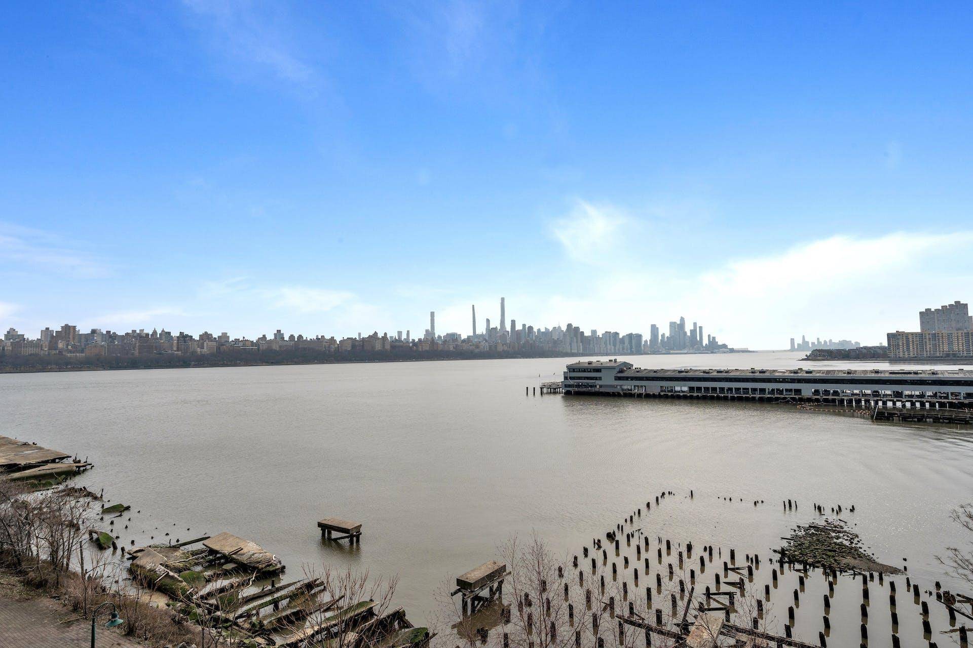 Edgewater, NJ 07020,6209 CITY PL