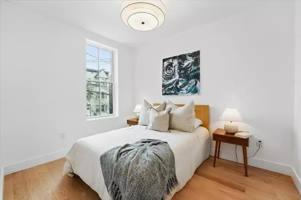 Jc Downtown, NJ 07302,347 PAVONIA AVE  #2