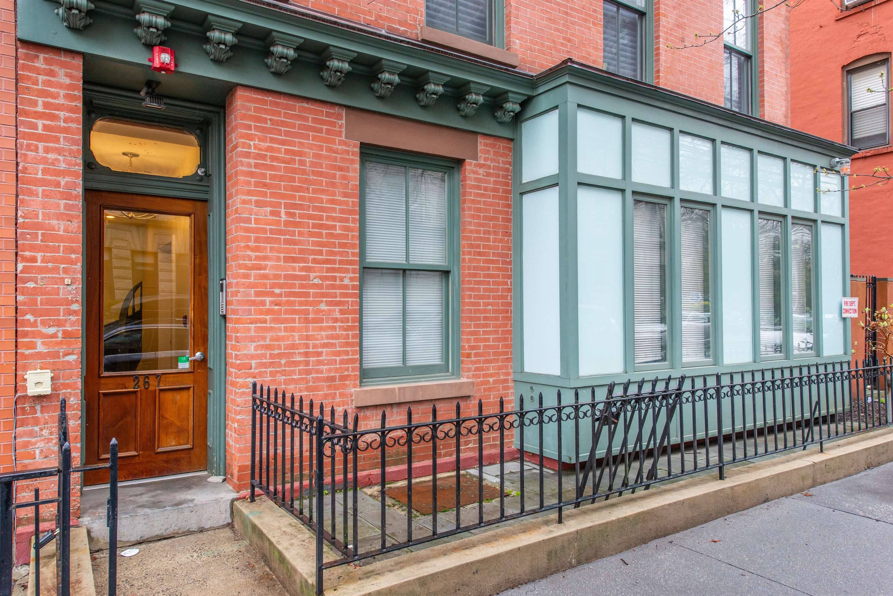 Jc Downtown, NJ 07302,267 YORK ST  #3